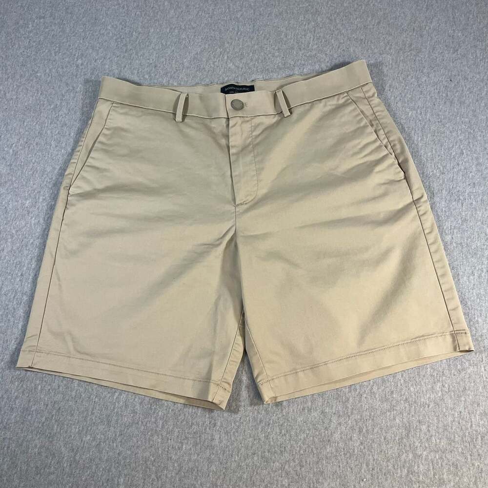 Banana Republic Core Temp Tan Chino Shorts Men’s 35x9
